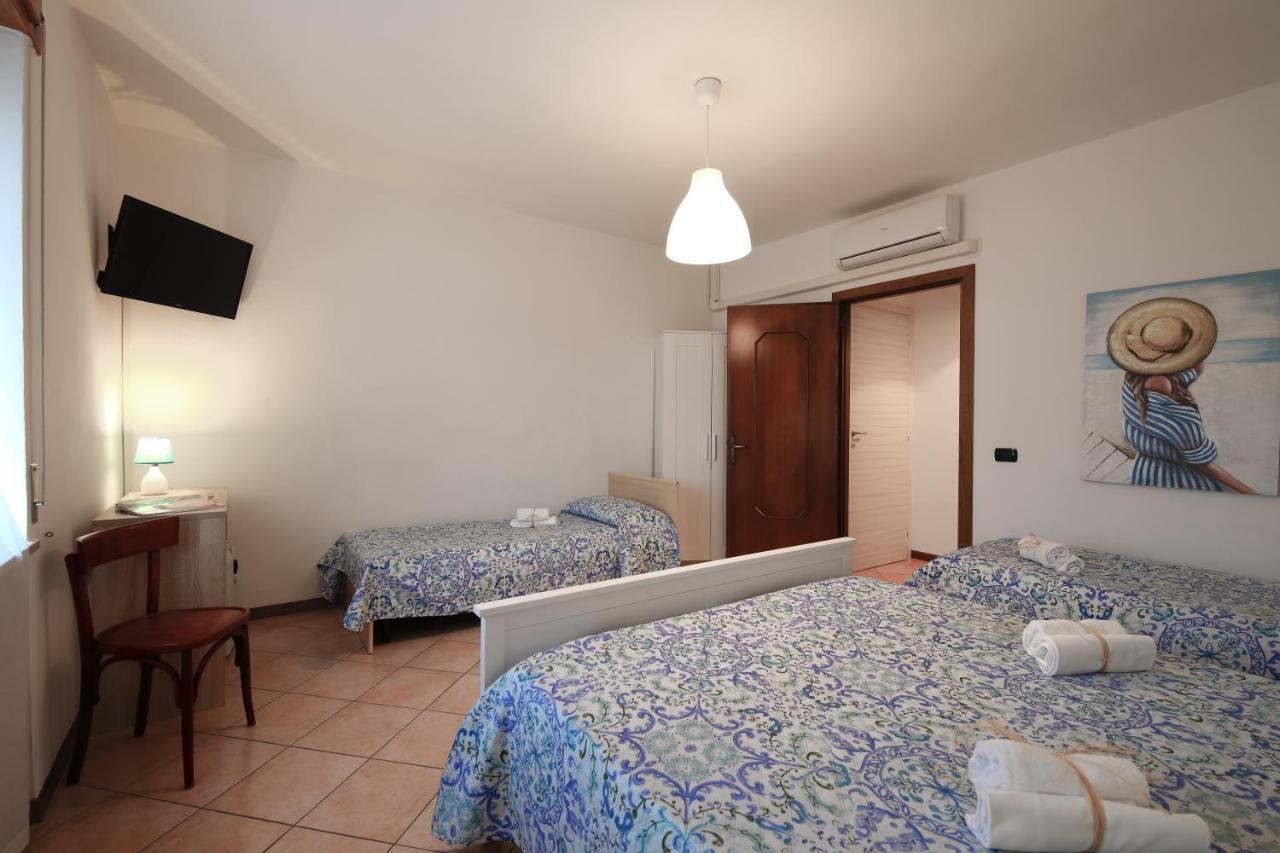 Ingarda Rooms Cavalcaselle Exterior foto