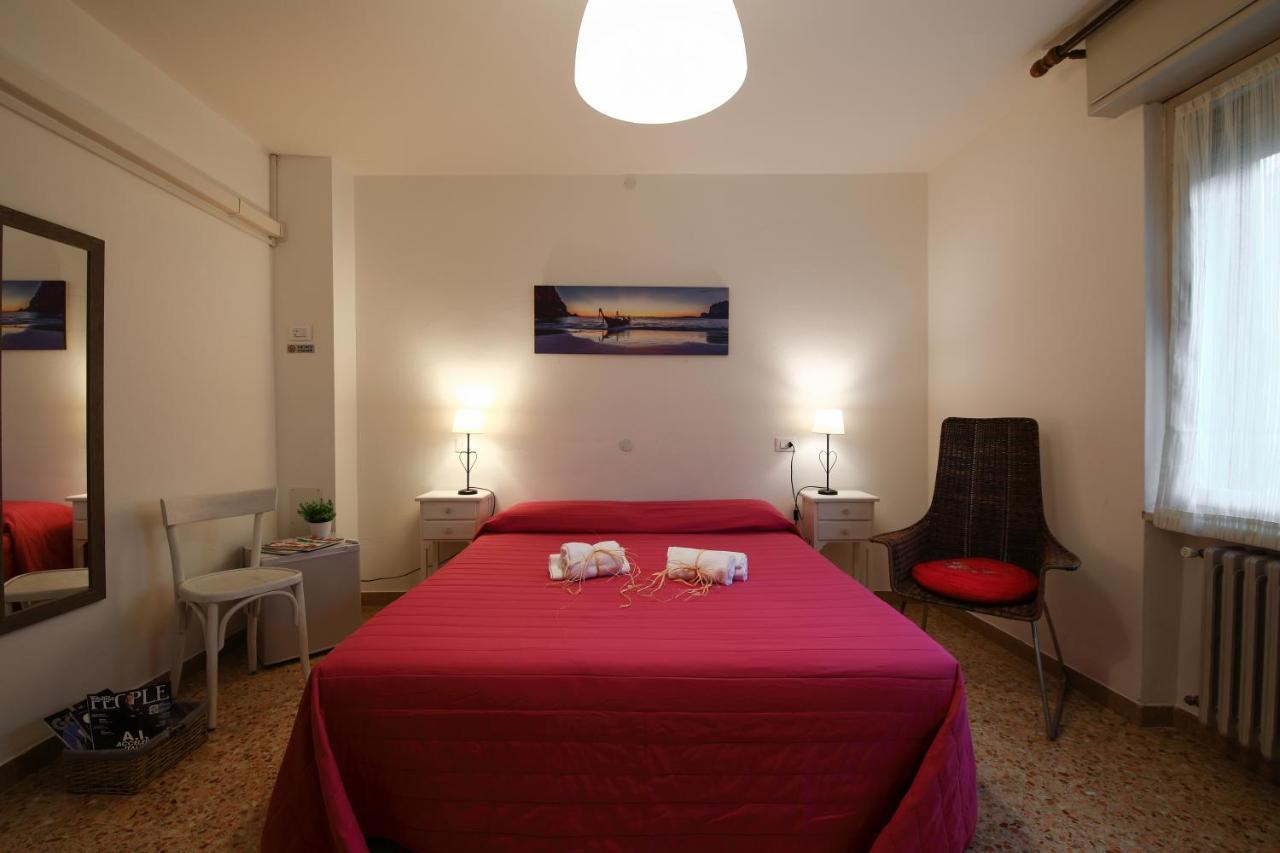 Ingarda Rooms Cavalcaselle Exterior foto